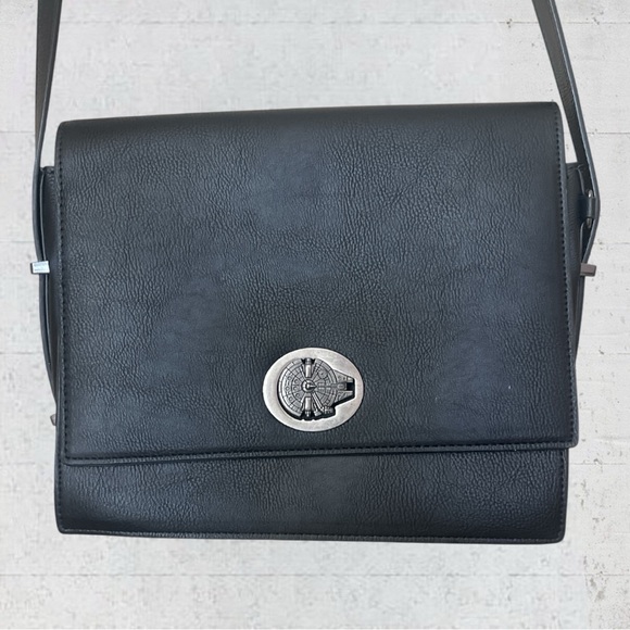 Our Universe Star Wars Millenium Falcon Turn Lock Crossbody Bag - Picture 1 of 12